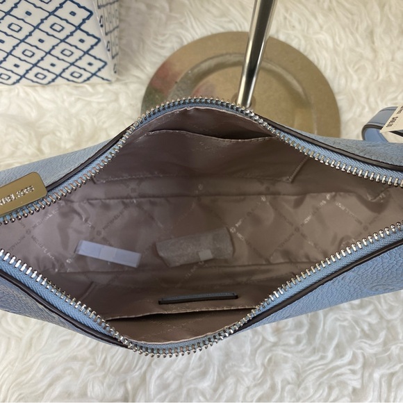 Michael Kors Cora Large Shoulder bag - Picture 4 of 10